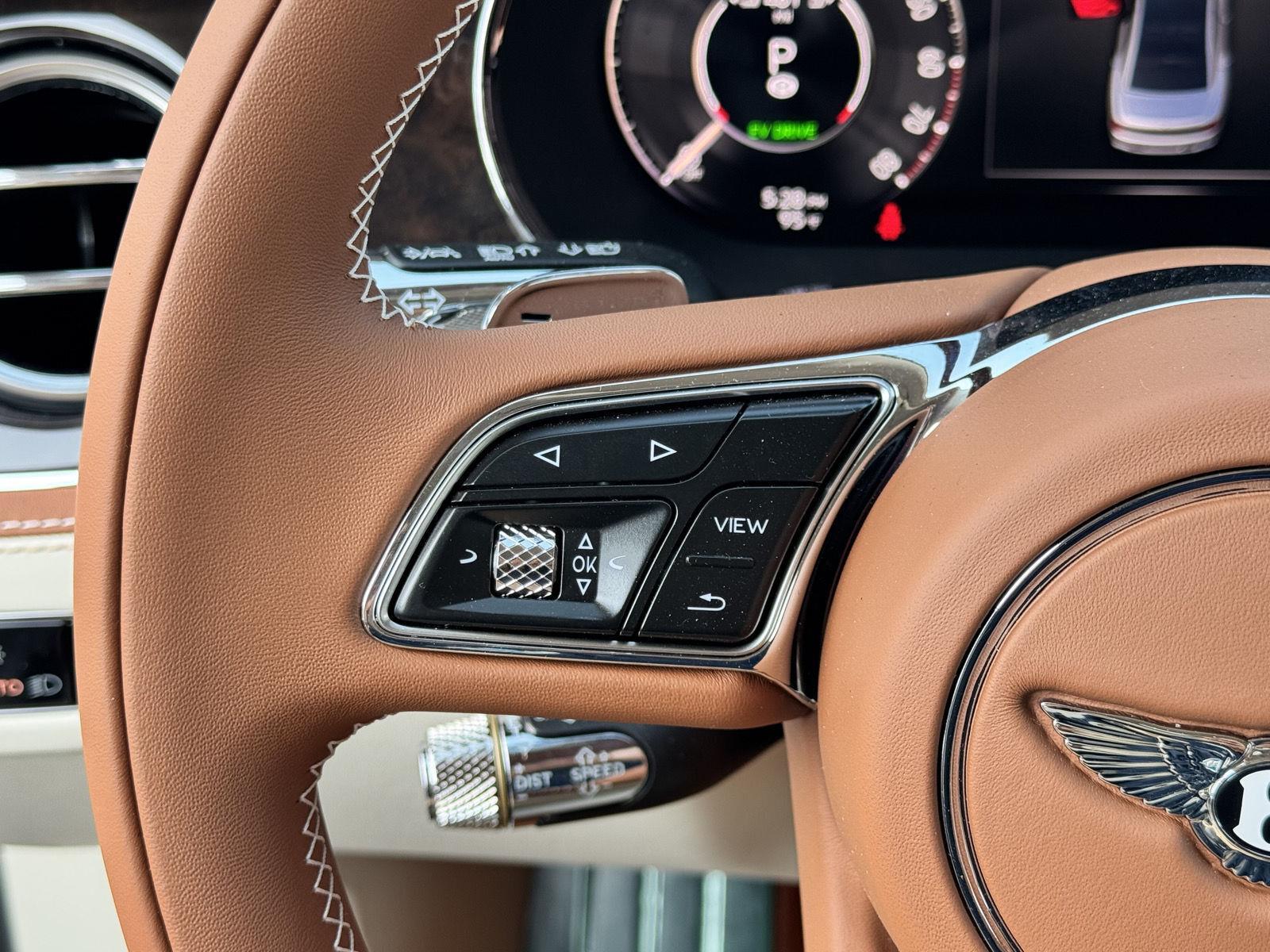 2026 Bentley Flying Spur photo 46