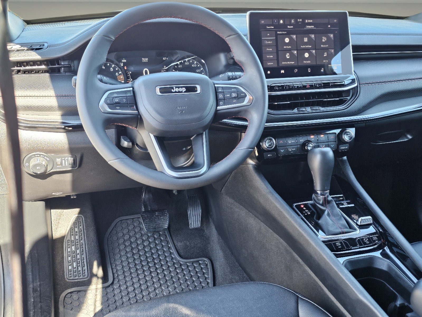 2024 Jeep Compass Trailhawk photo 29