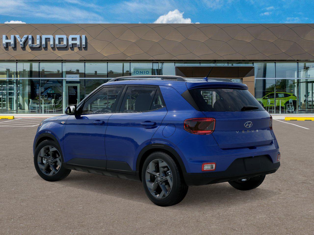 2025 Hyundai Venue Limited photo 3