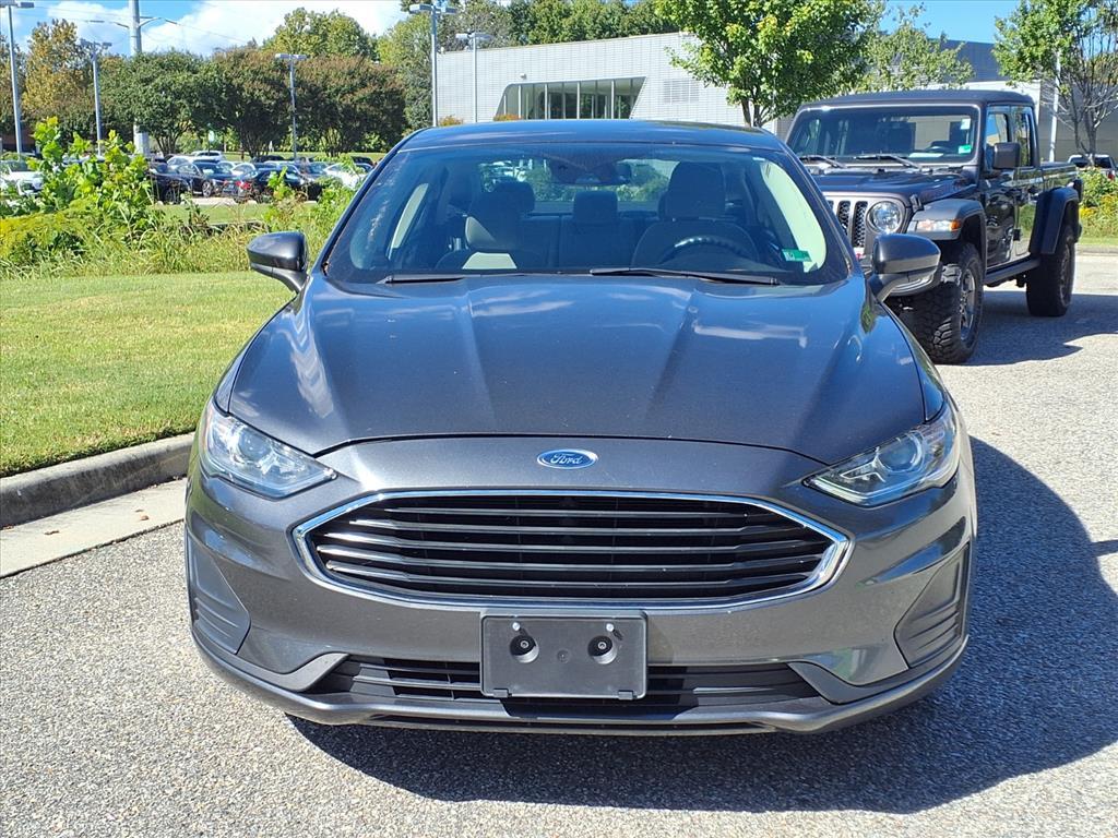 2020 Ford Fusion S photo 2
