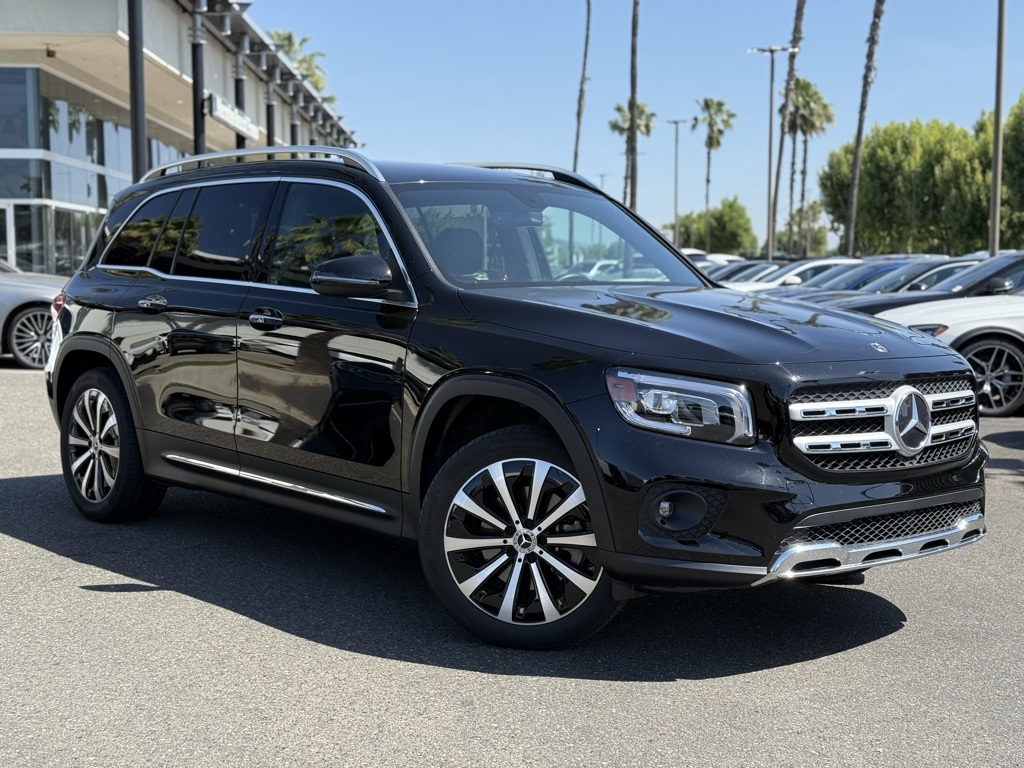 Certified Used 2023 Black Mercedes-Benz GLB 250 image 1