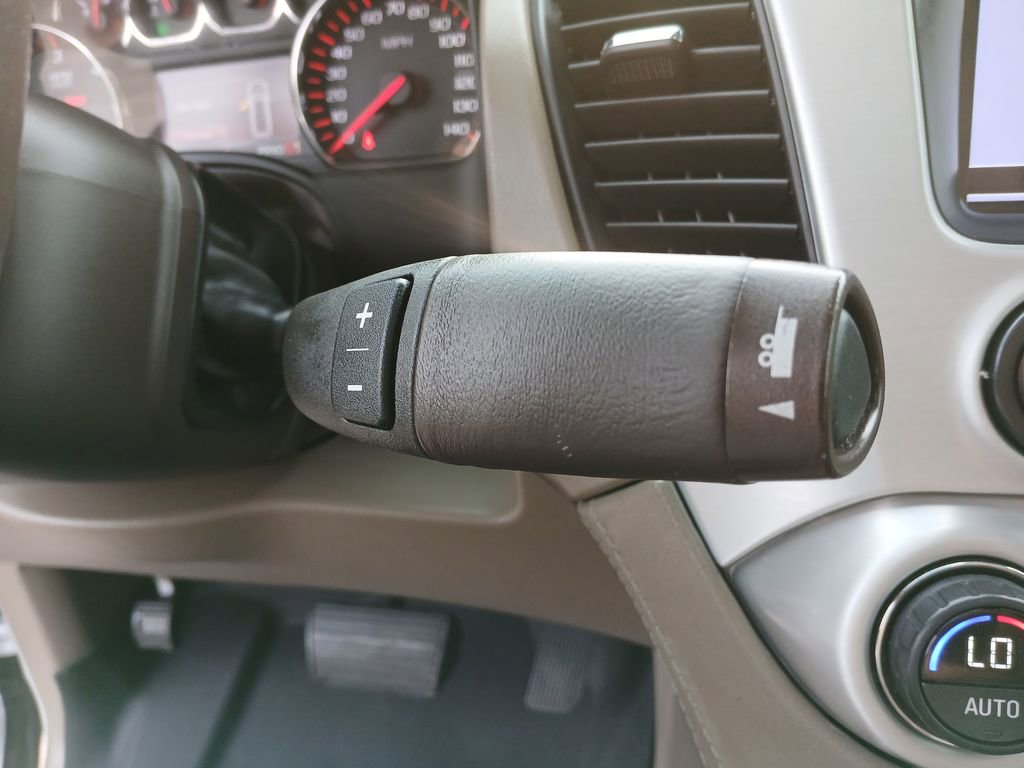 2016 Gmc Yukon SLT photo 16