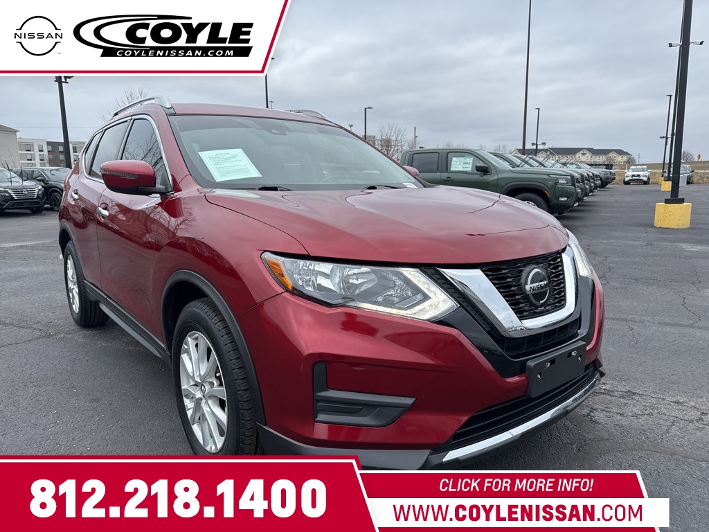 2020 Nissan Rogue SV's photo