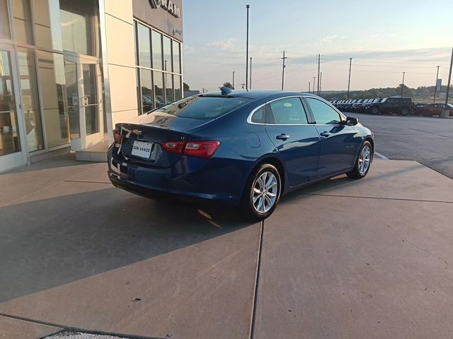 2023 Chevrolet Malibu 1LT photo 3