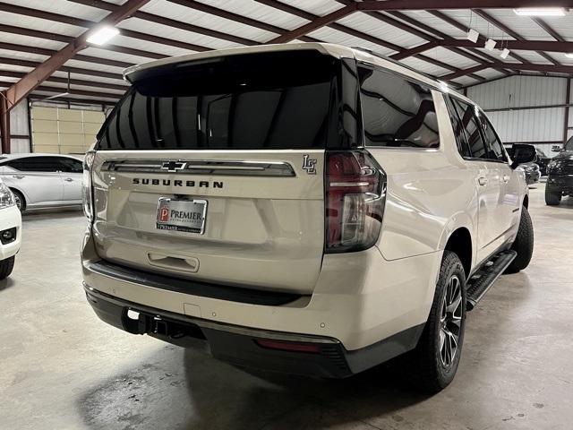 2022 Chevrolet Suburban Z71 photo 6