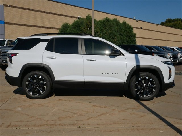 2026 Chevrolet Equinox RS photo 8