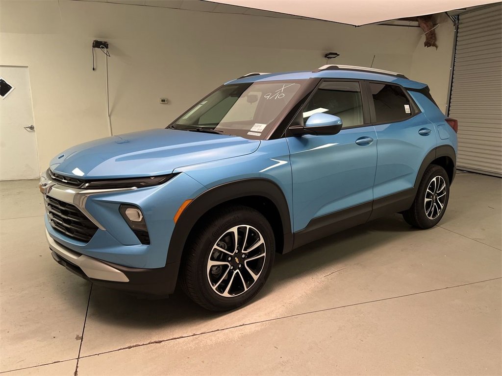 2026 Chevrolet Trailblazer LT photo 3