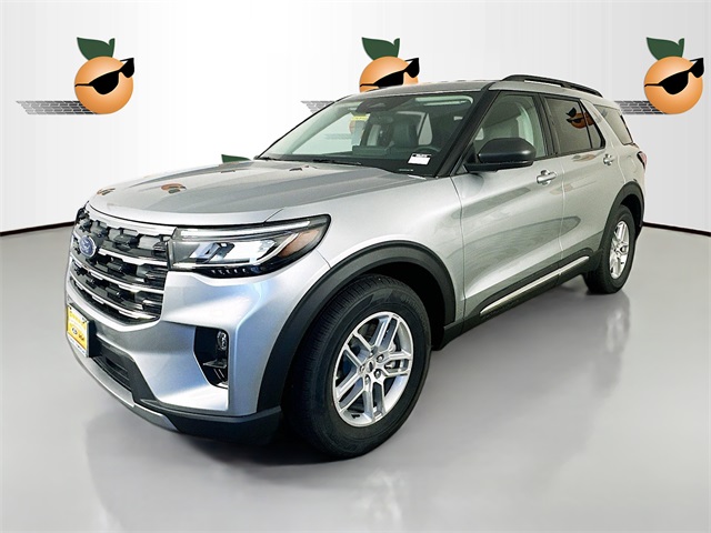 2025 Ford Explorer photo 3