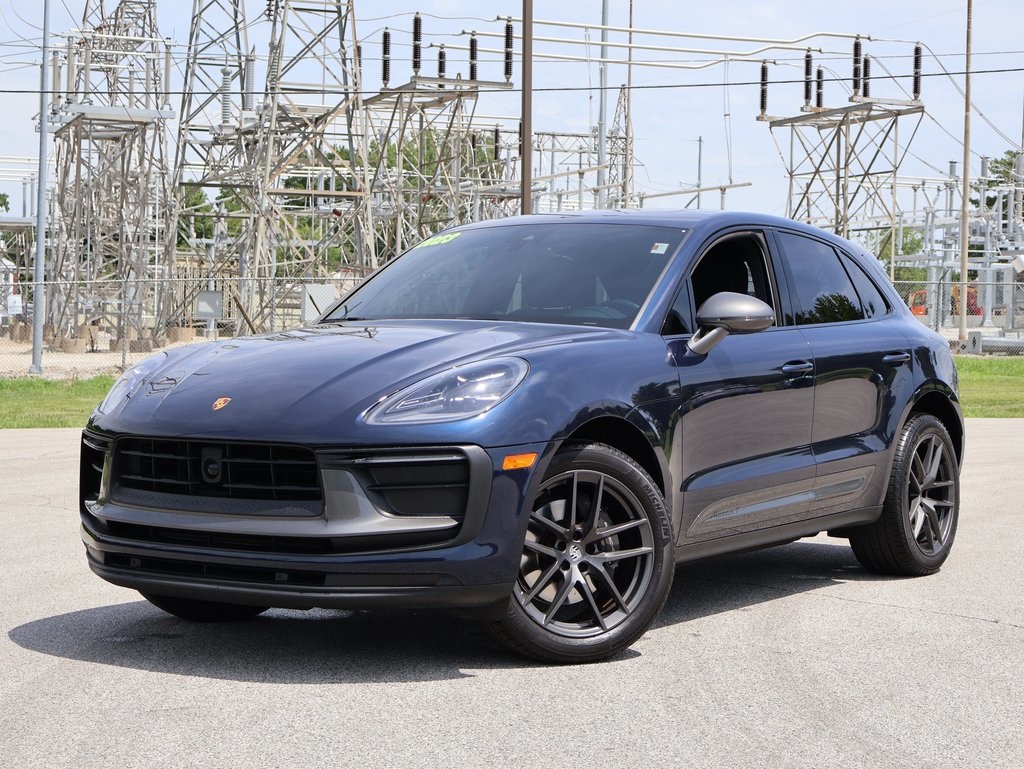 2023 Porsche Macan T