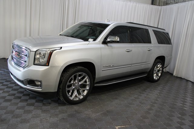 2018 Gmc Yukon XL SLE photo 3