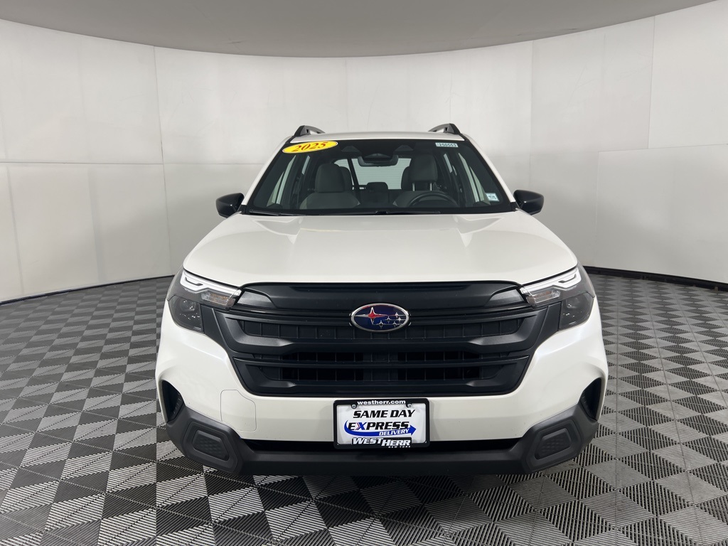 2025 Subaru Forester Base photo 10