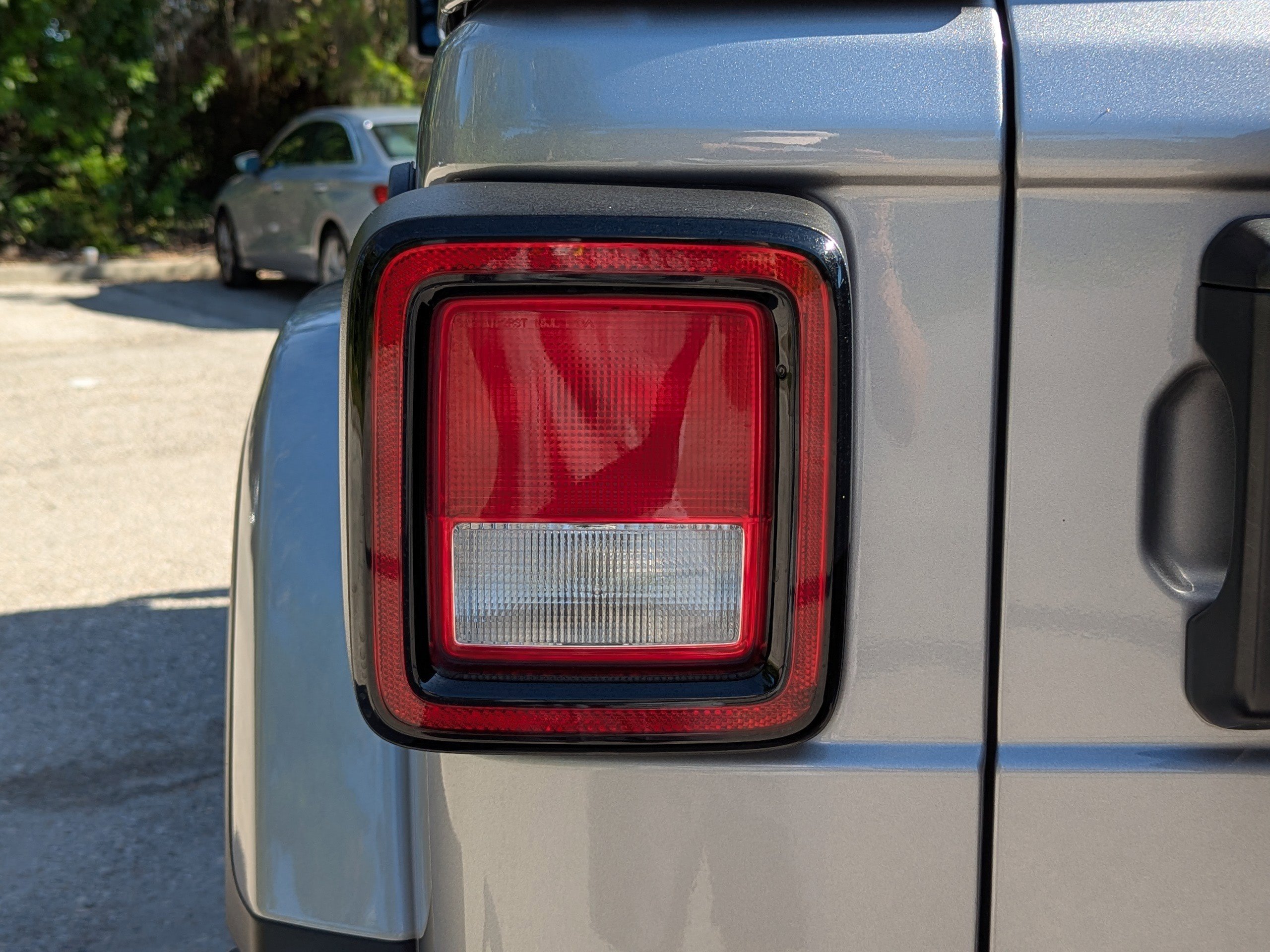 2021 Jeep Wrangler Unlimited Sahara Altitude photo 10