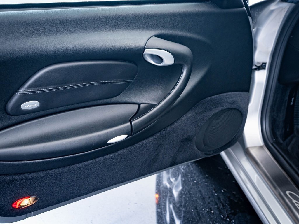 2004 Porsche 911 4S photo 16