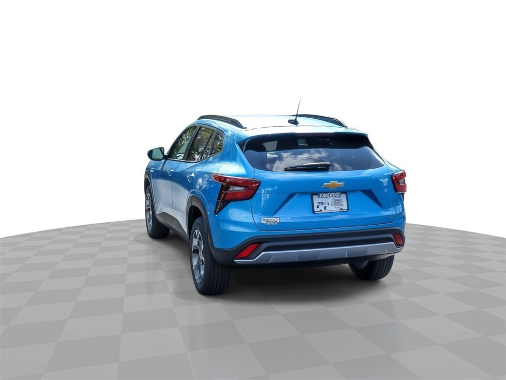 2026 Chevrolet Trax LT photo 8