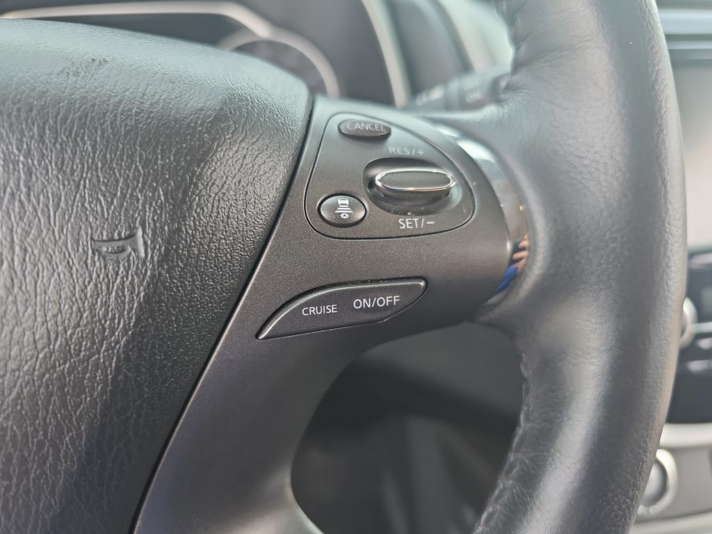 2020 Nissan Murano SL photo 17