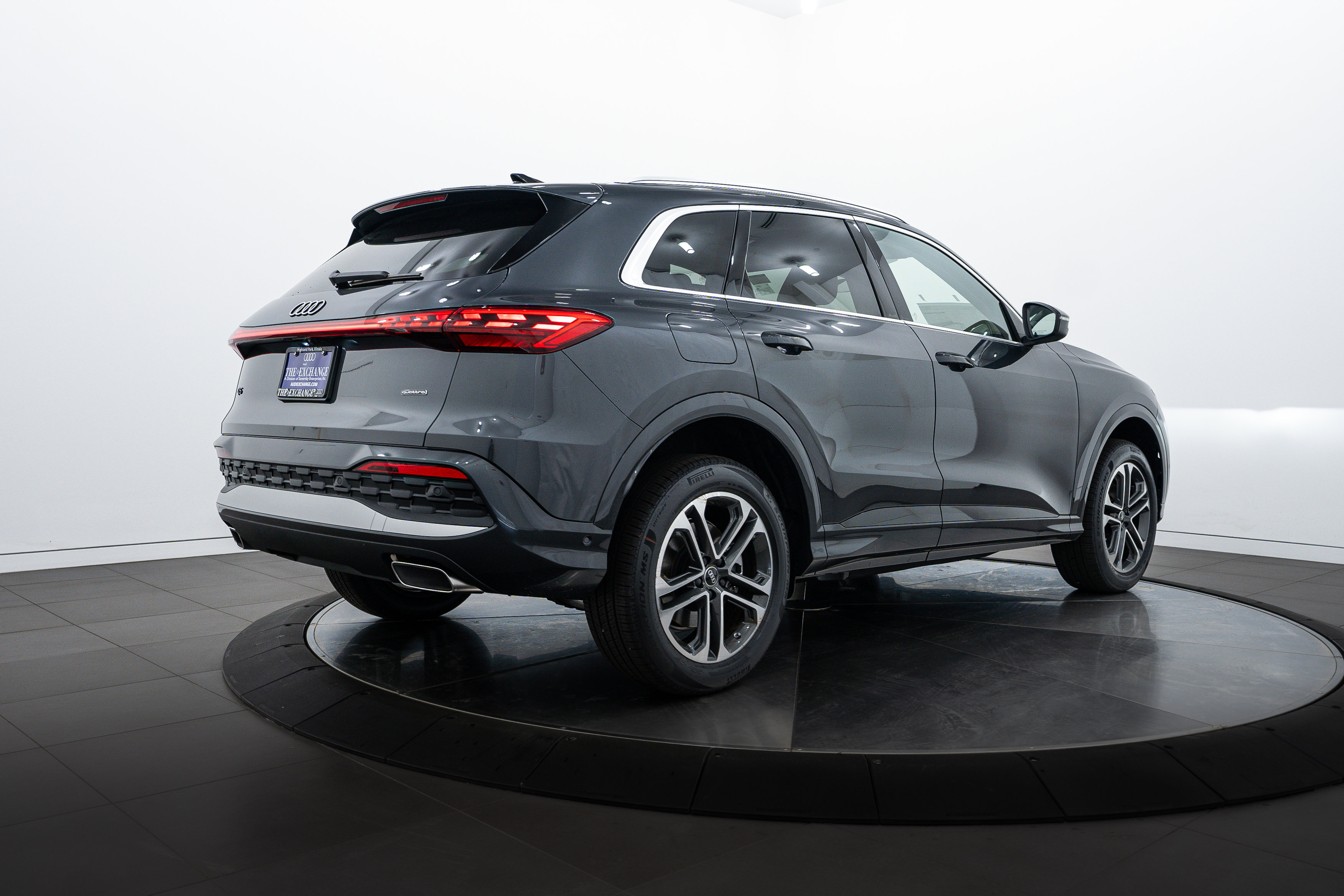 2025 Audi Q5 Premium photo 4