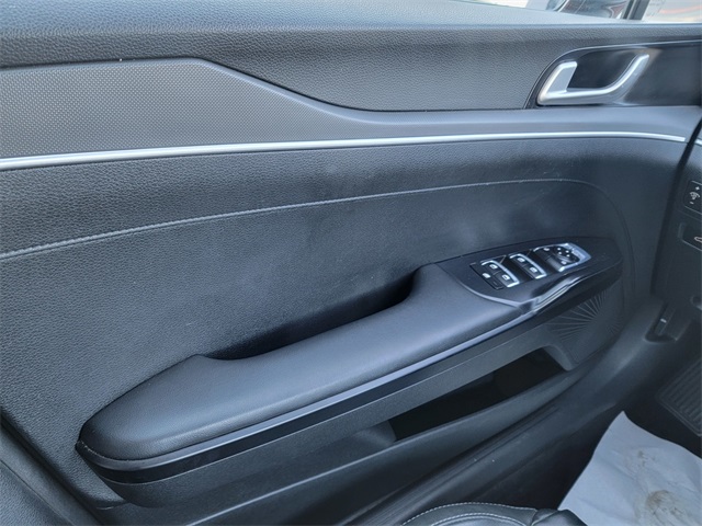 2022 Kia K5 GT-Line photo 32