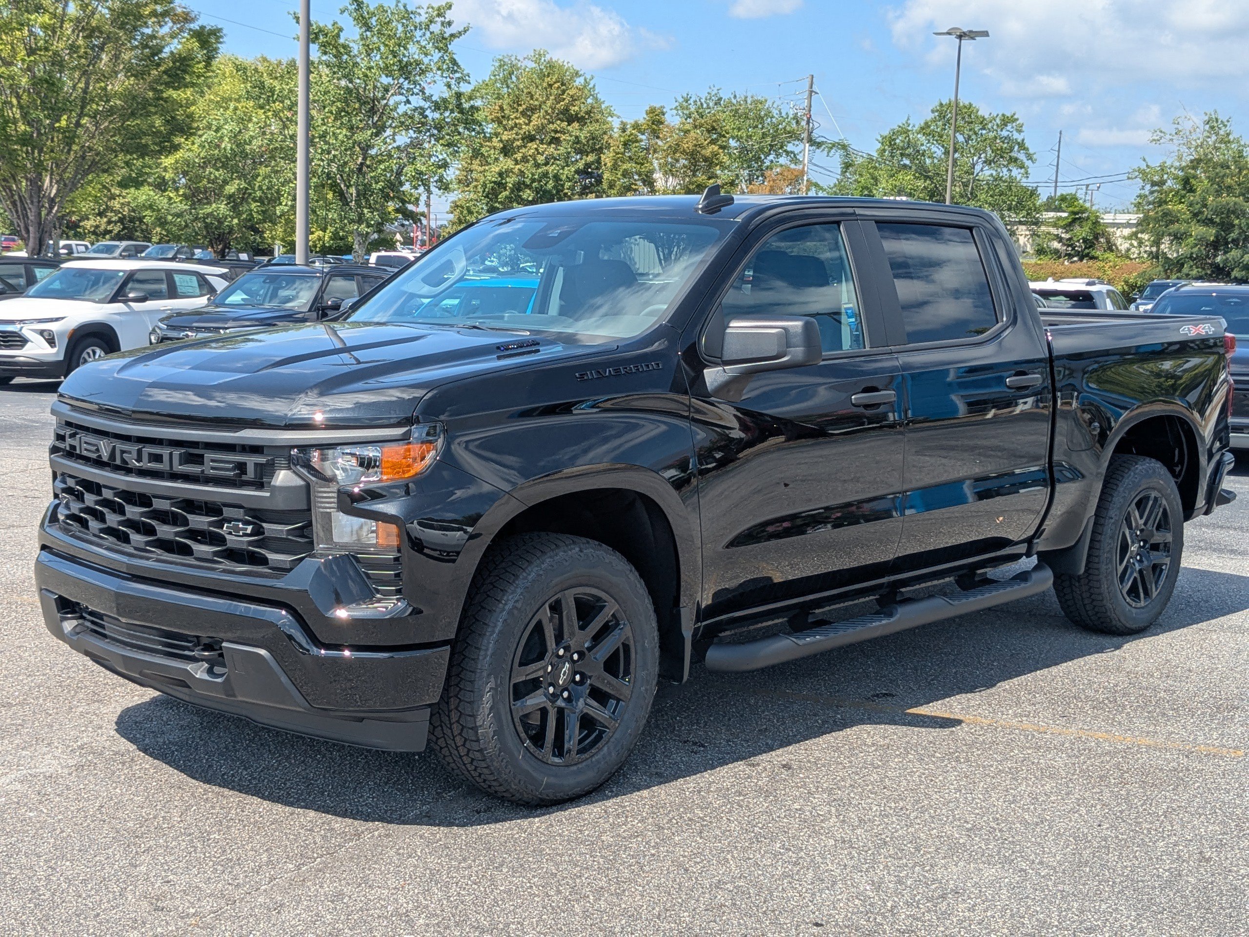 2025 Chevrolet Silverado 1500 Custom photo 8