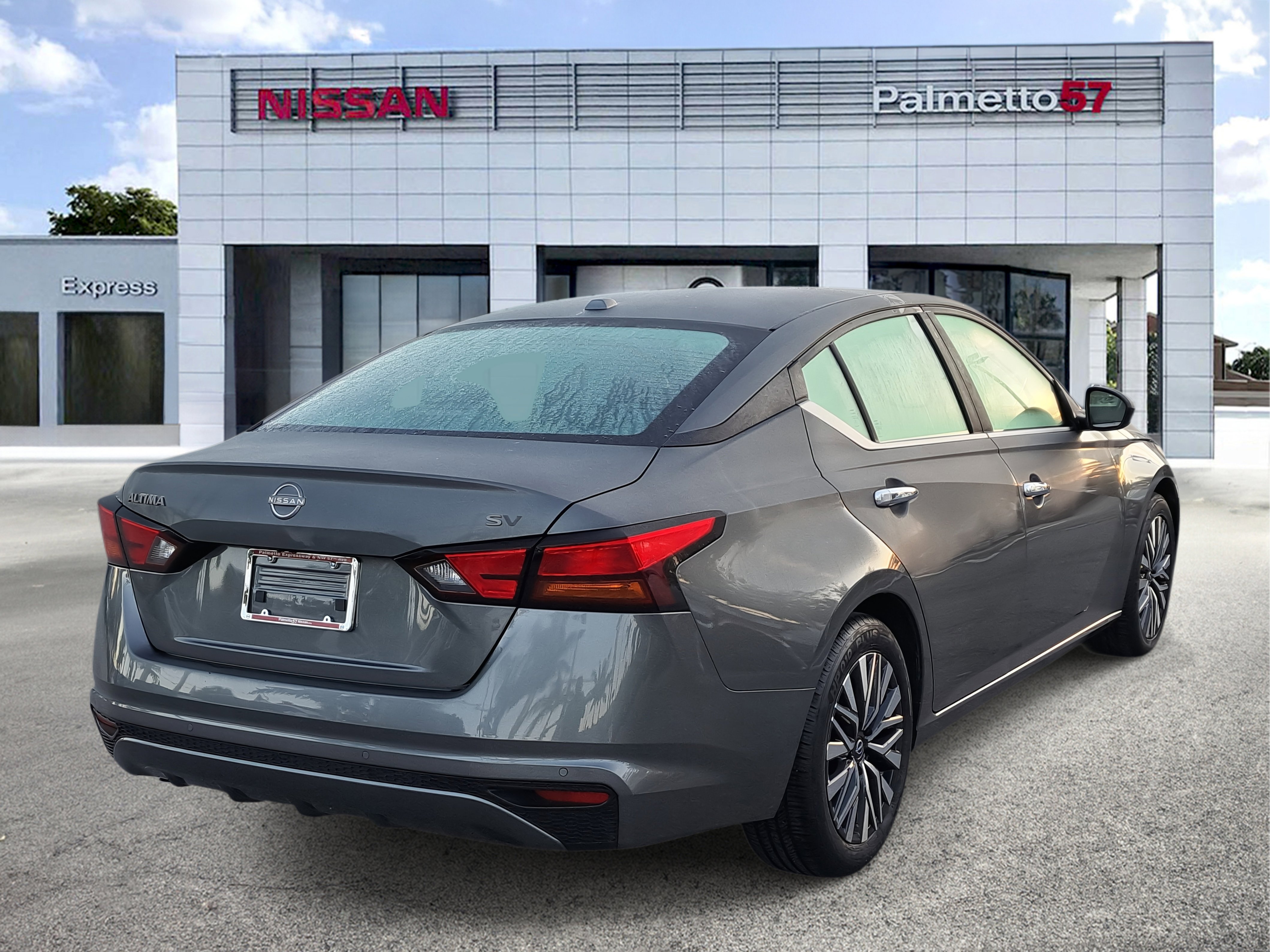 2024 Nissan Altima SV photo 3