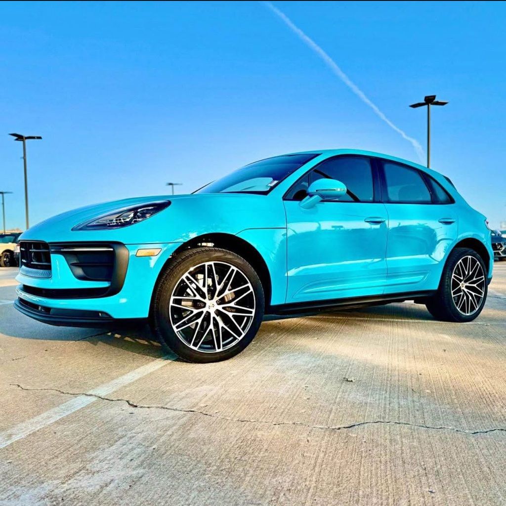 2023 Porsche Macan Base's photo