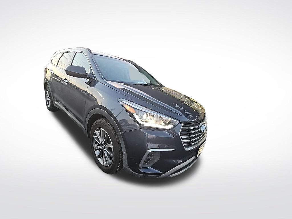 2017 Hyundai Santa Fe SE photo 3