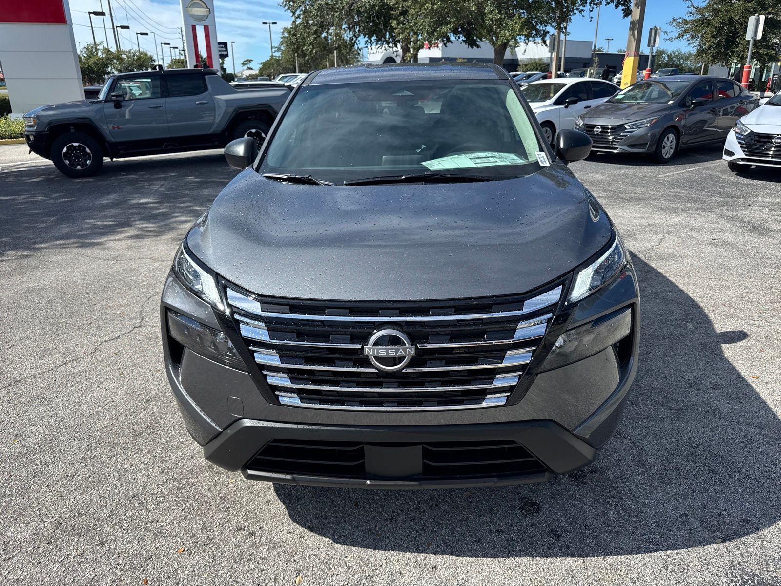 2026 Nissan Rogue S photo 2