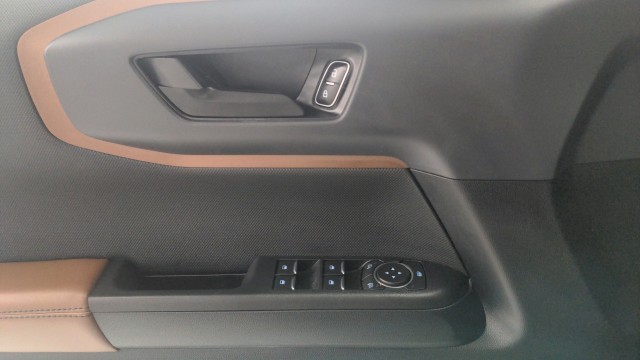 Used 2022  Ford Outer Banks image 21