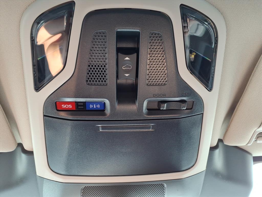 2025 Subaru Outback Onyx Edition photo 4