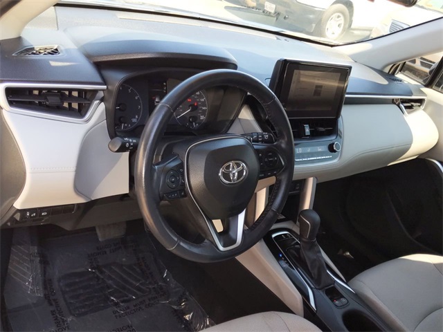 2023 Toyota Corolla Cross LE photo 11