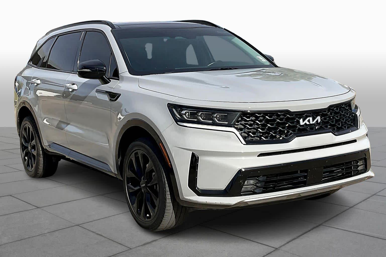 2022 Kia Sorento SX photo 2