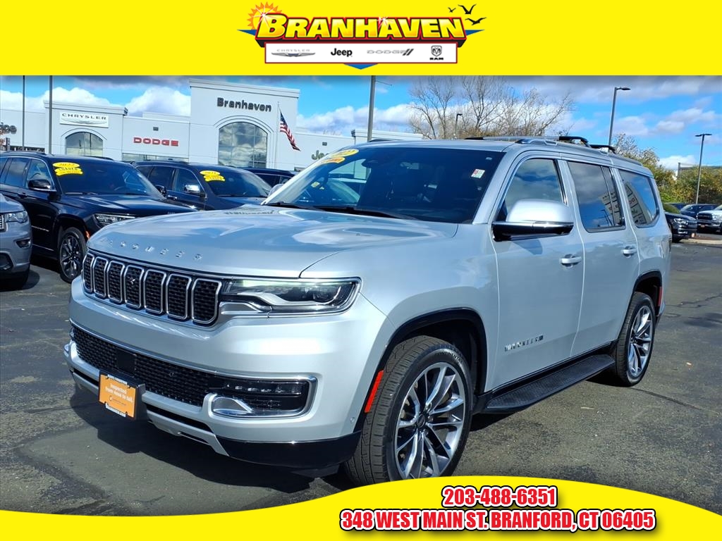 2022 Jeep Wagoneer Series II's photo