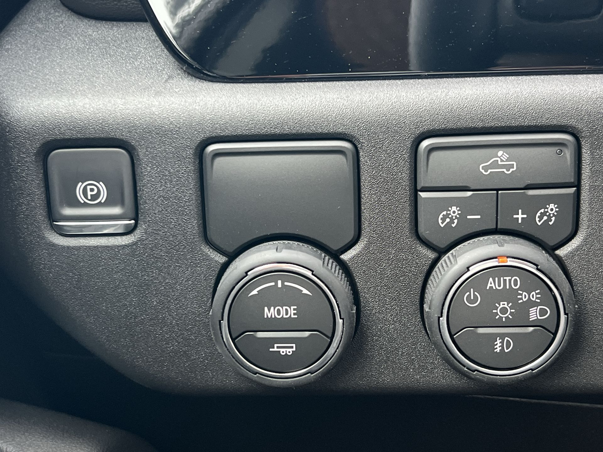 2026 Chevrolet Silverado 1500 RST photo 16