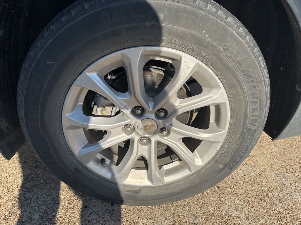 2021 Chevrolet Equinox photo 4
