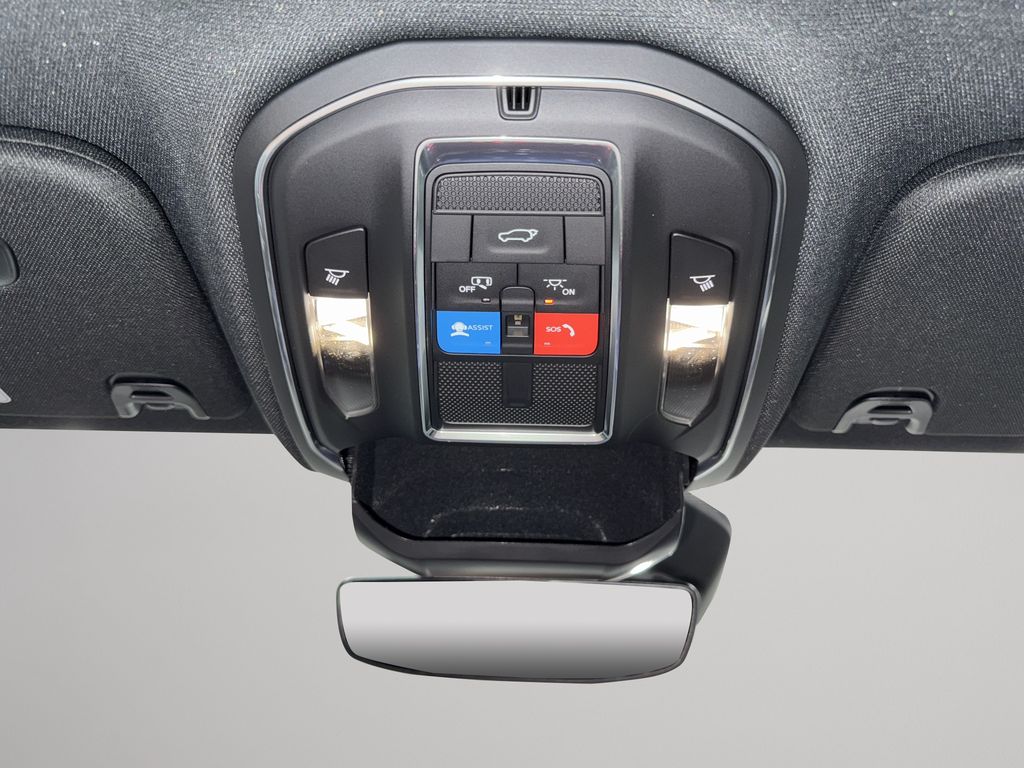 2025 Jeep Wagoneer Series II Carbide photo 28