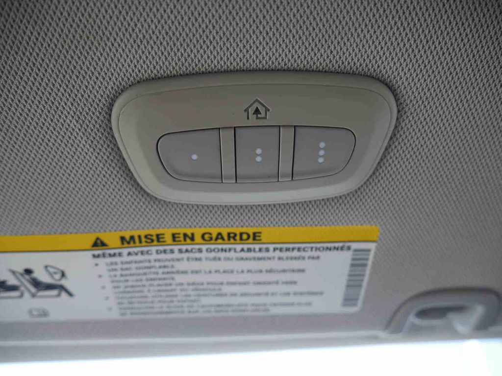 2021 Chrysler Pacifica Touring L photo 30