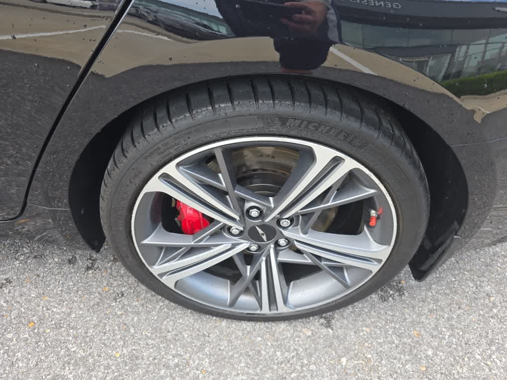 2025 Genesis G70 3.3T Sport Advanced photo 5
