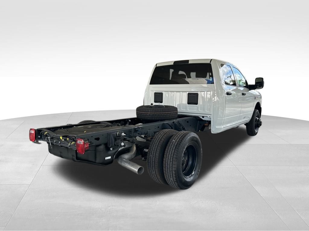 2026 Ram 3500 Tradesman photo 3