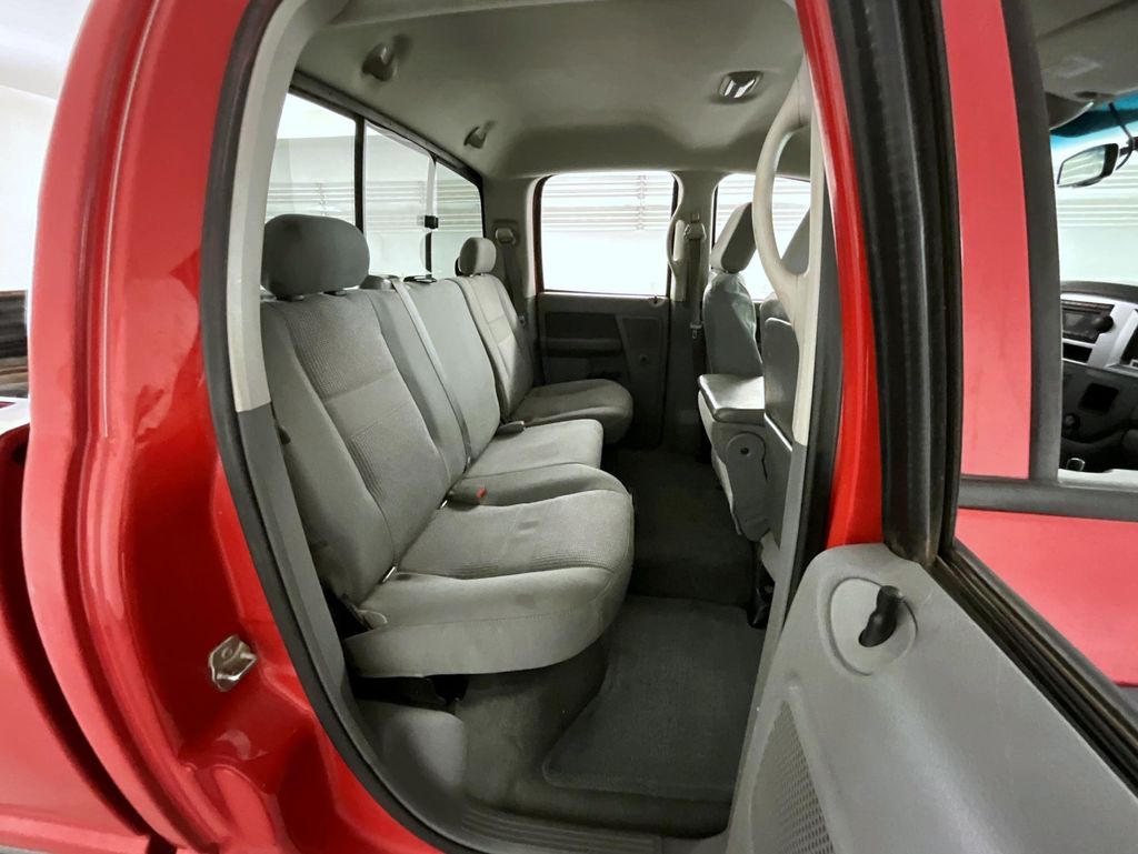 2008 Dodge Ram SLT photo 18