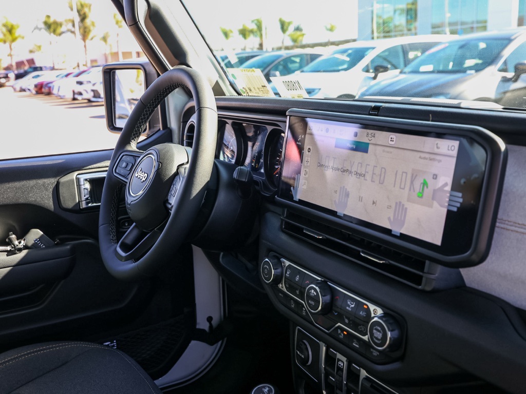 New 2026 Bright White Clear-Coat Exterior Paint Jeep Sport S image 18