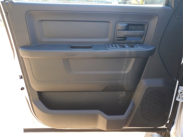 2026 Ram 3500 Tradesman photo 16