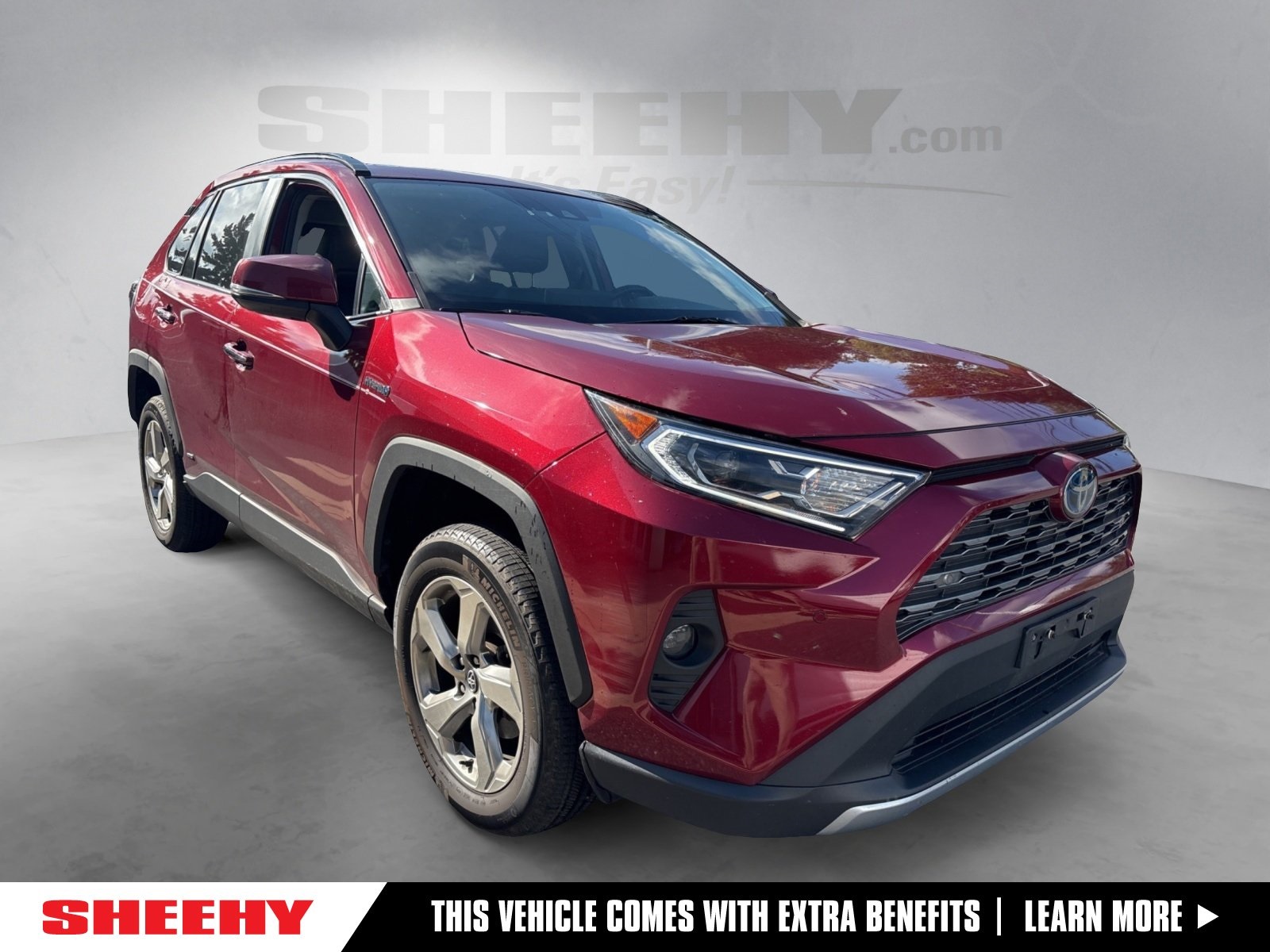 2020 Toyota RAV4 Hybrid Limited photo 2