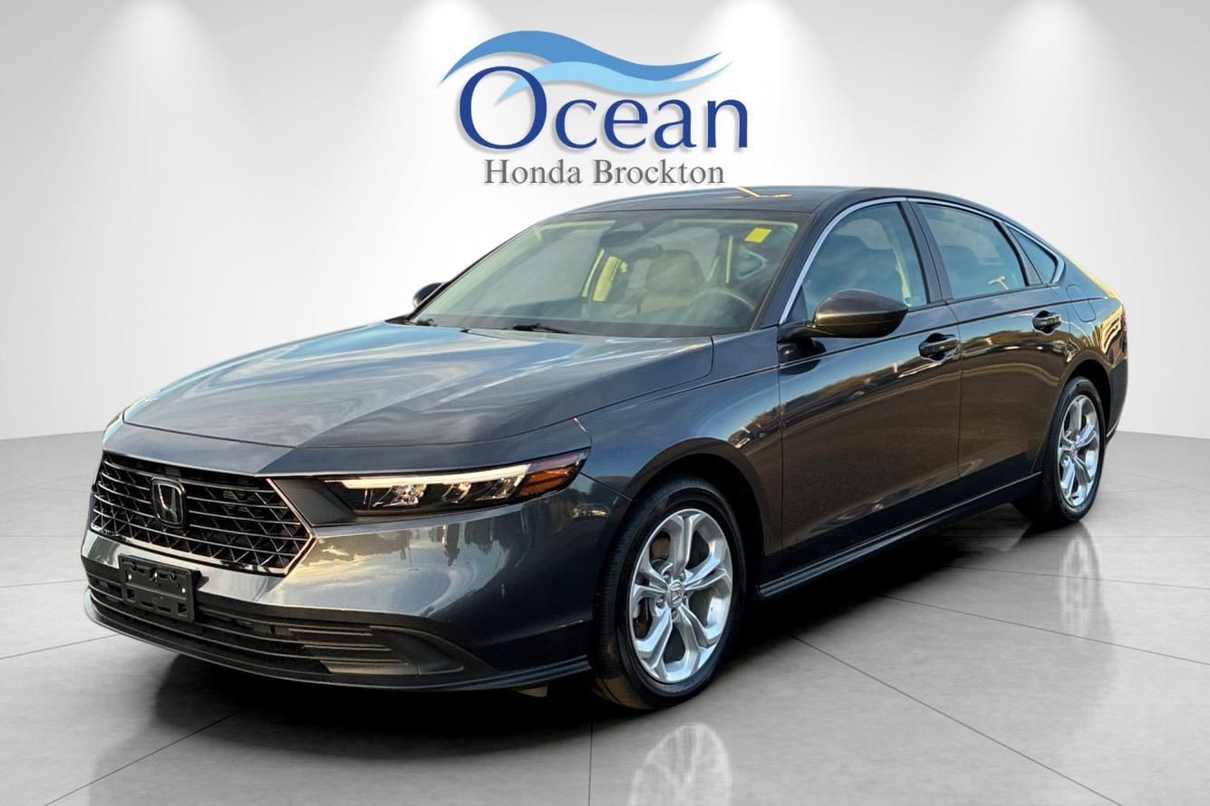 2023 Honda Accord LX photo 6