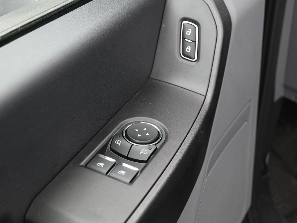 2025 Ford F-450 photo 8