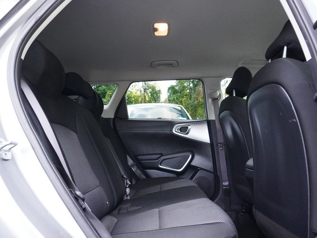 2022 Kia Soul LX photo 34