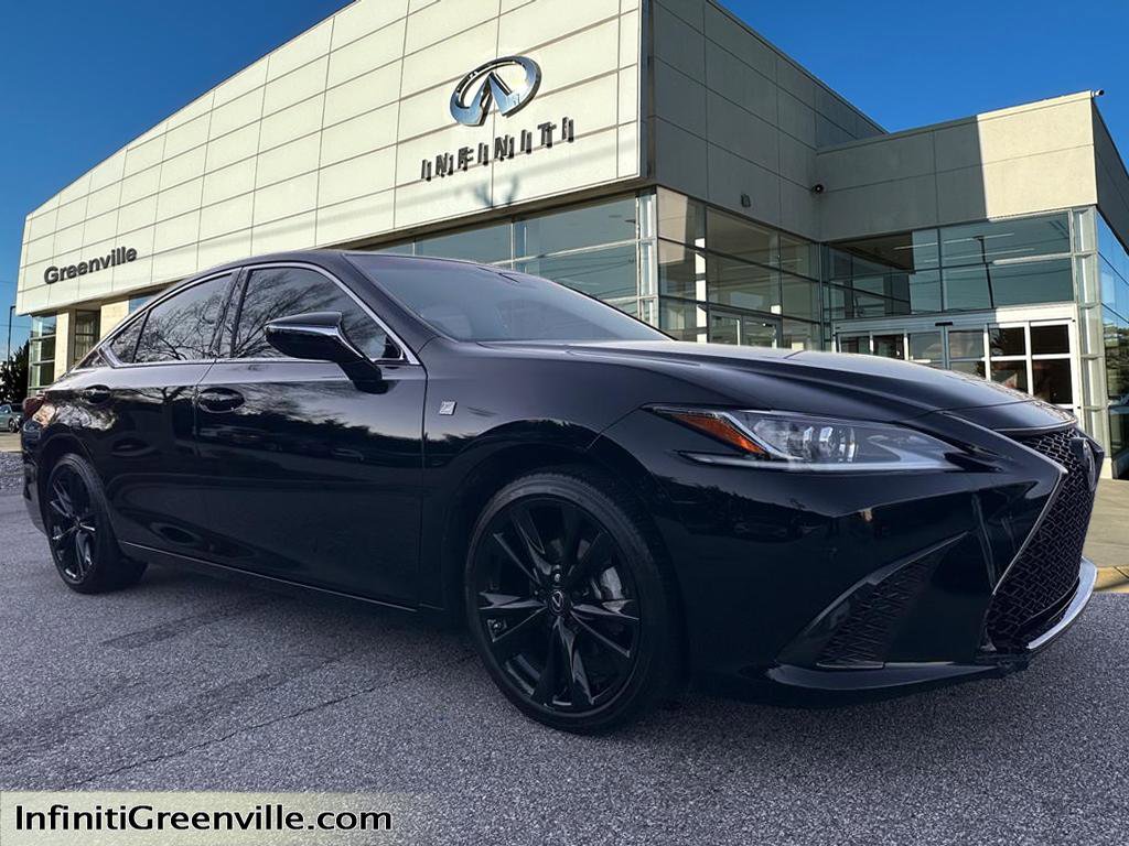 2022 Lexus ES F SPORT's photo