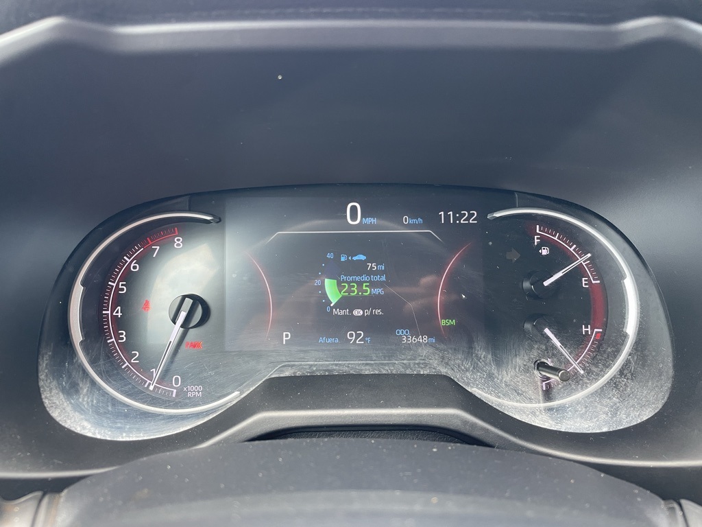 2024 Toyota RAV4 XLE Premium photo 9