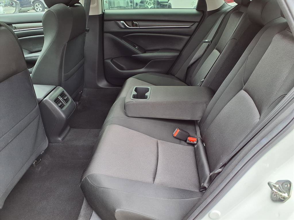2019 Honda Accord Hybrid EX photo 16