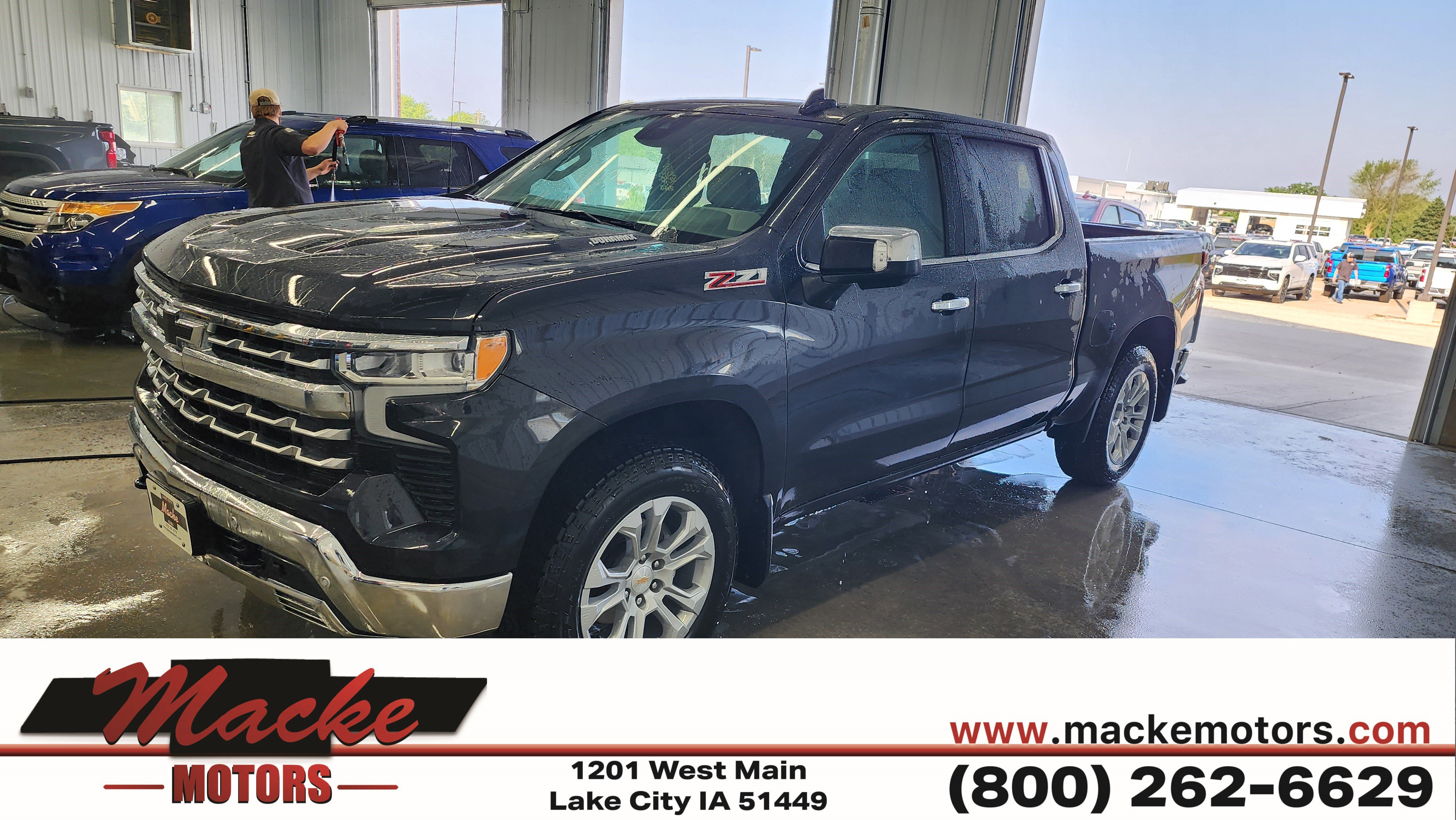 2023 Chevrolet Silverado 1500 LTZ's photo