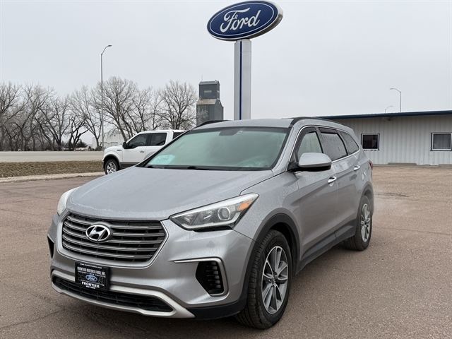 2018 Hyundai Santa Fe SE's photo