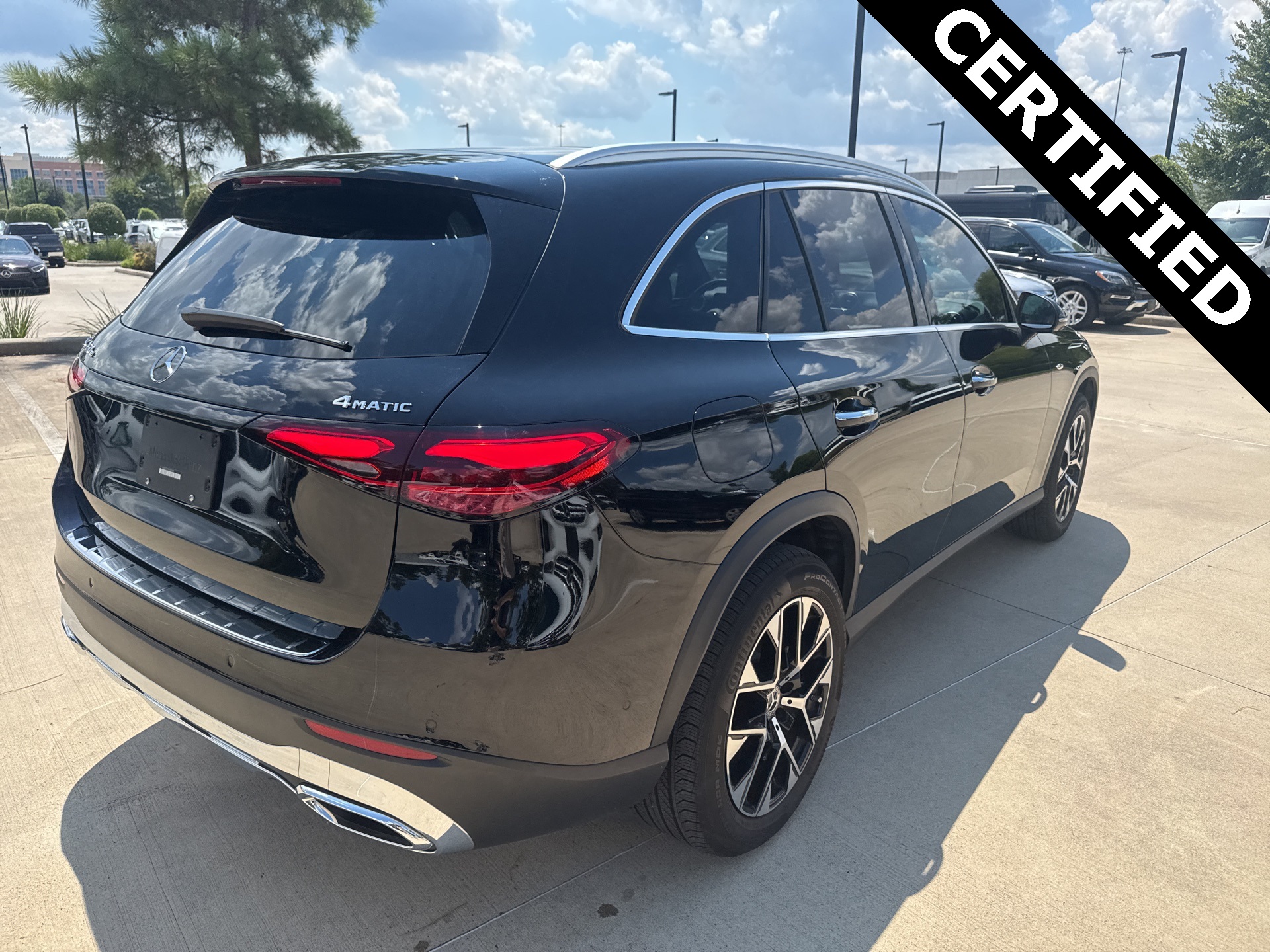 2025 Mercedes Benz GLC 350e 4MATIC photo 4